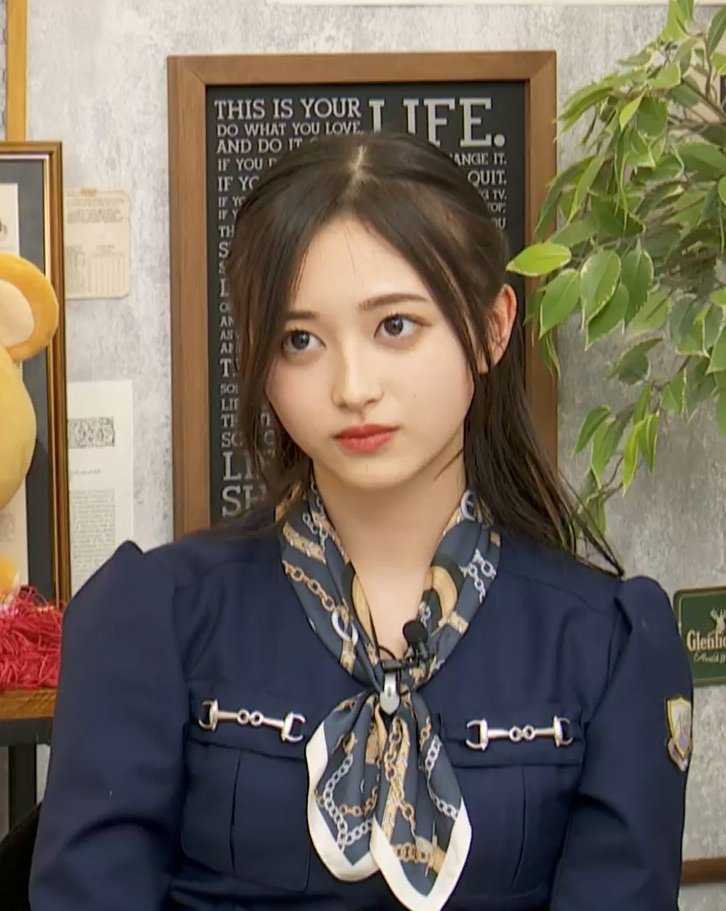 ☆乃木坂46♪5期生;井上和、32ndシングル新制服(CA風)で登場! | ルゼルの情報日記 - 楽天ブログ