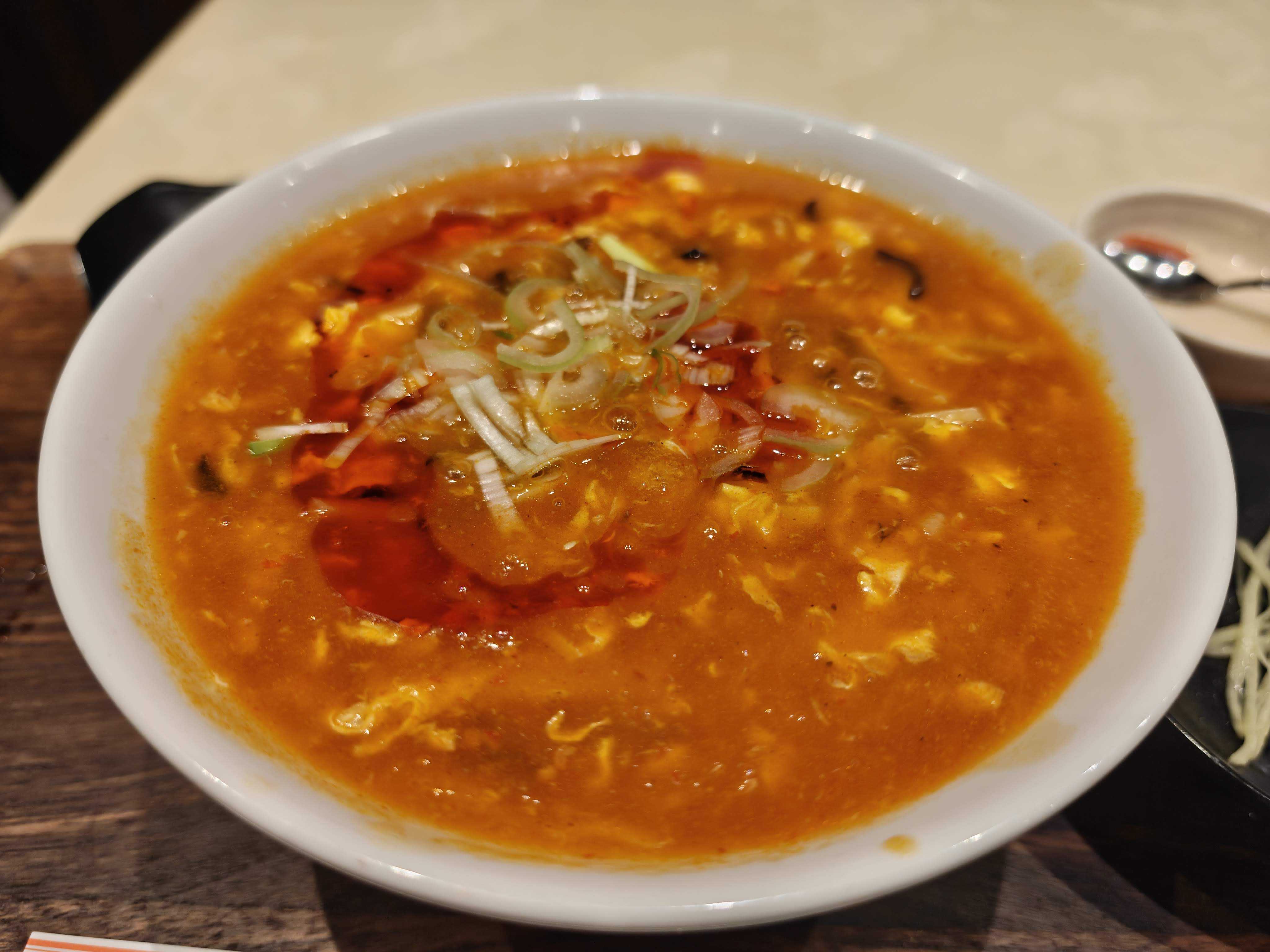 四川料理 川府 新橋店　小籠包ランチメニュー　酸辣湯麵セット