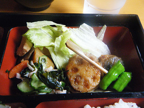 アメリカンステーションの「れんこんの挟み揚げ」♪