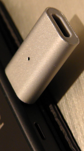 マグネット式 microUSB 変換アダプタ [donya A-Type]