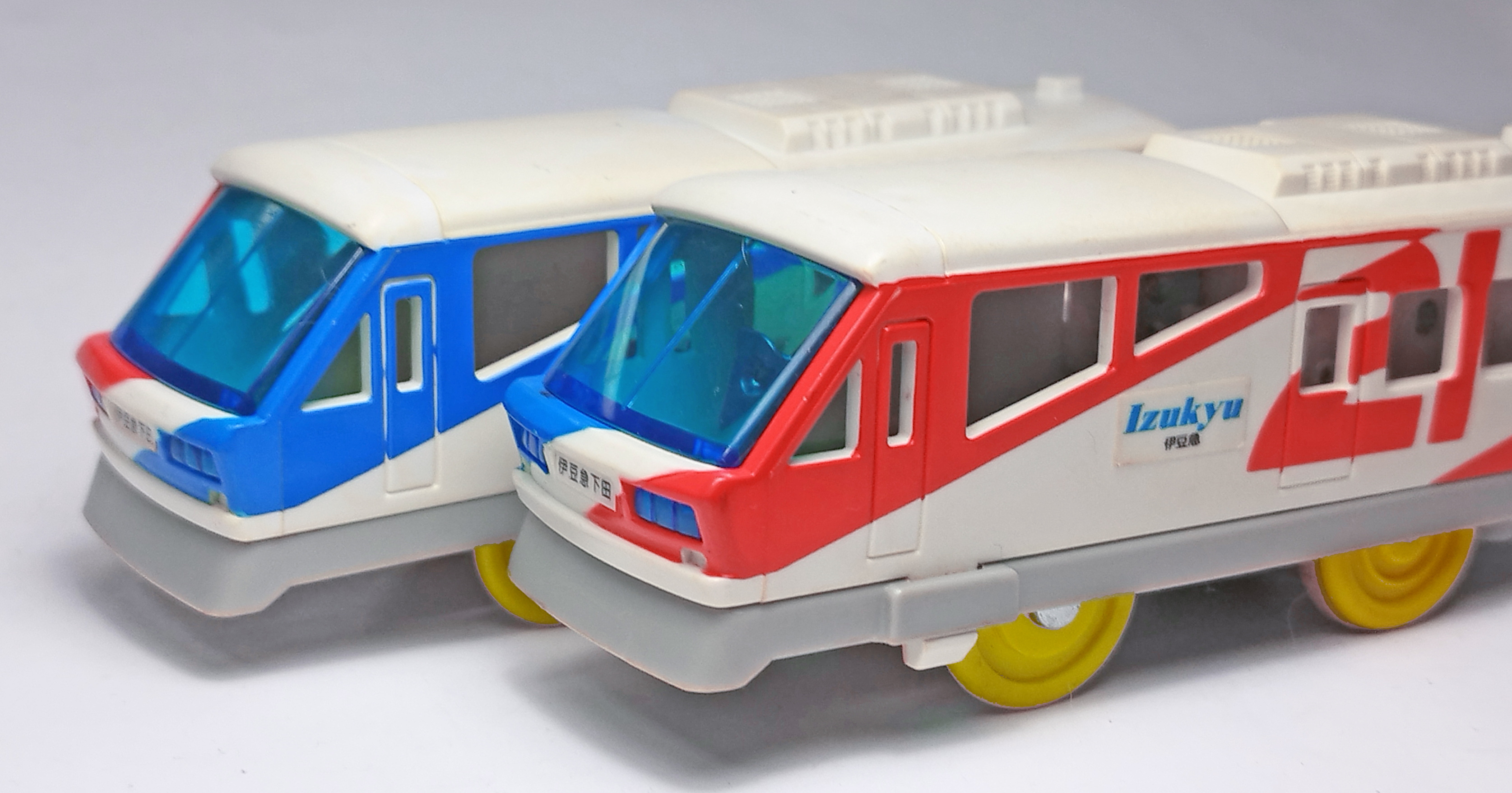 プラレール。伊豆急リゾート21。 プラレール紹介 第263回 2100系 伊豆急リゾート21 - YouTube