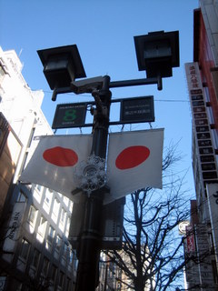 国旗の飾られた街灯