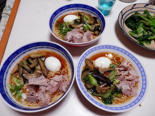 PA110002ラーメンパパ作.jpg