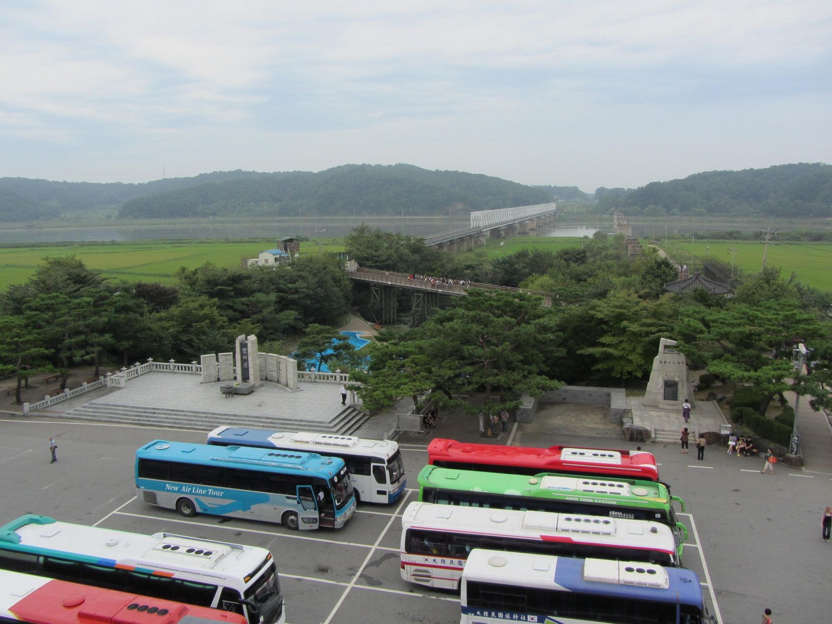 樺太紀行 １３ サハリンのバスが韓国起亜自動車の理由 そしてタバコと生きたタラバガニ 政治 現代史 進化生物学 人類学 考古学 旅行 映画 メディアなどのブログ 楽天ブログ