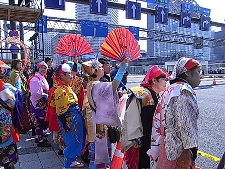 出番を待つ人達