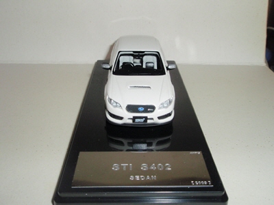 witslegacys402sedan04.jpg