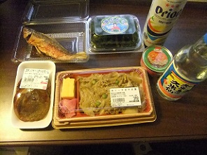 ホテルで沖縄食