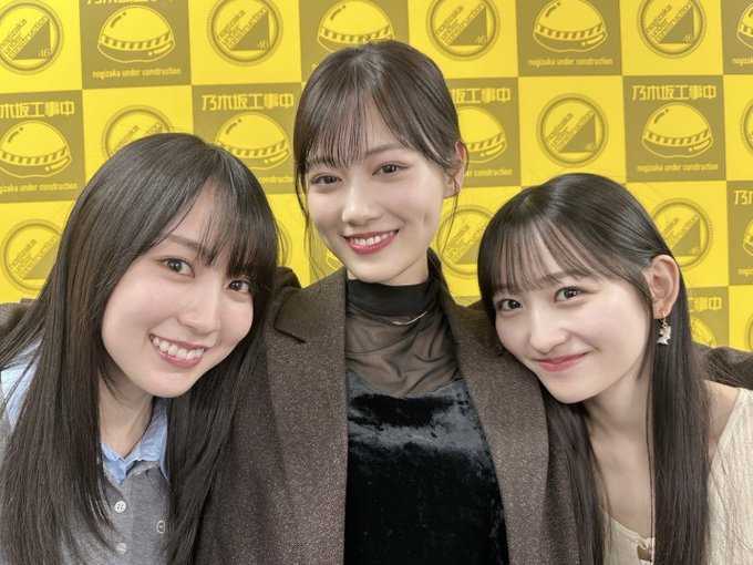 乃木坂46 生写真　まとめ売り　大量　賀喜遥香　山下美月　一ノ瀬美空 ☆山下美月♪賀喜遥香＆一ノ瀬美空の肩を抱き寄せる3ショット公開