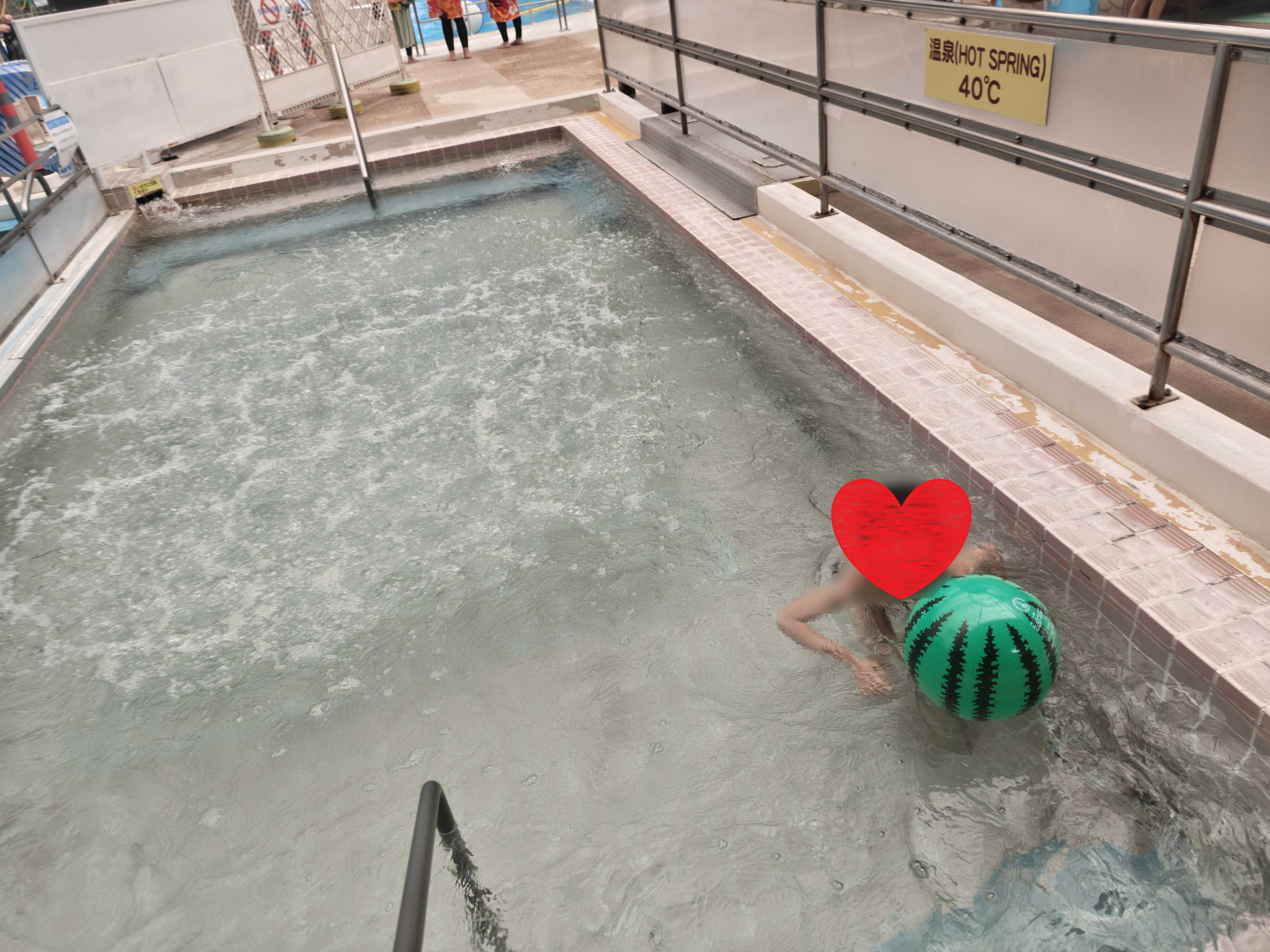 スパリゾートハワイアンズ　真冬は温泉プールが気持ち良い