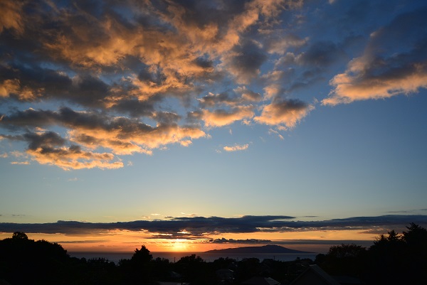 パルテール窓から