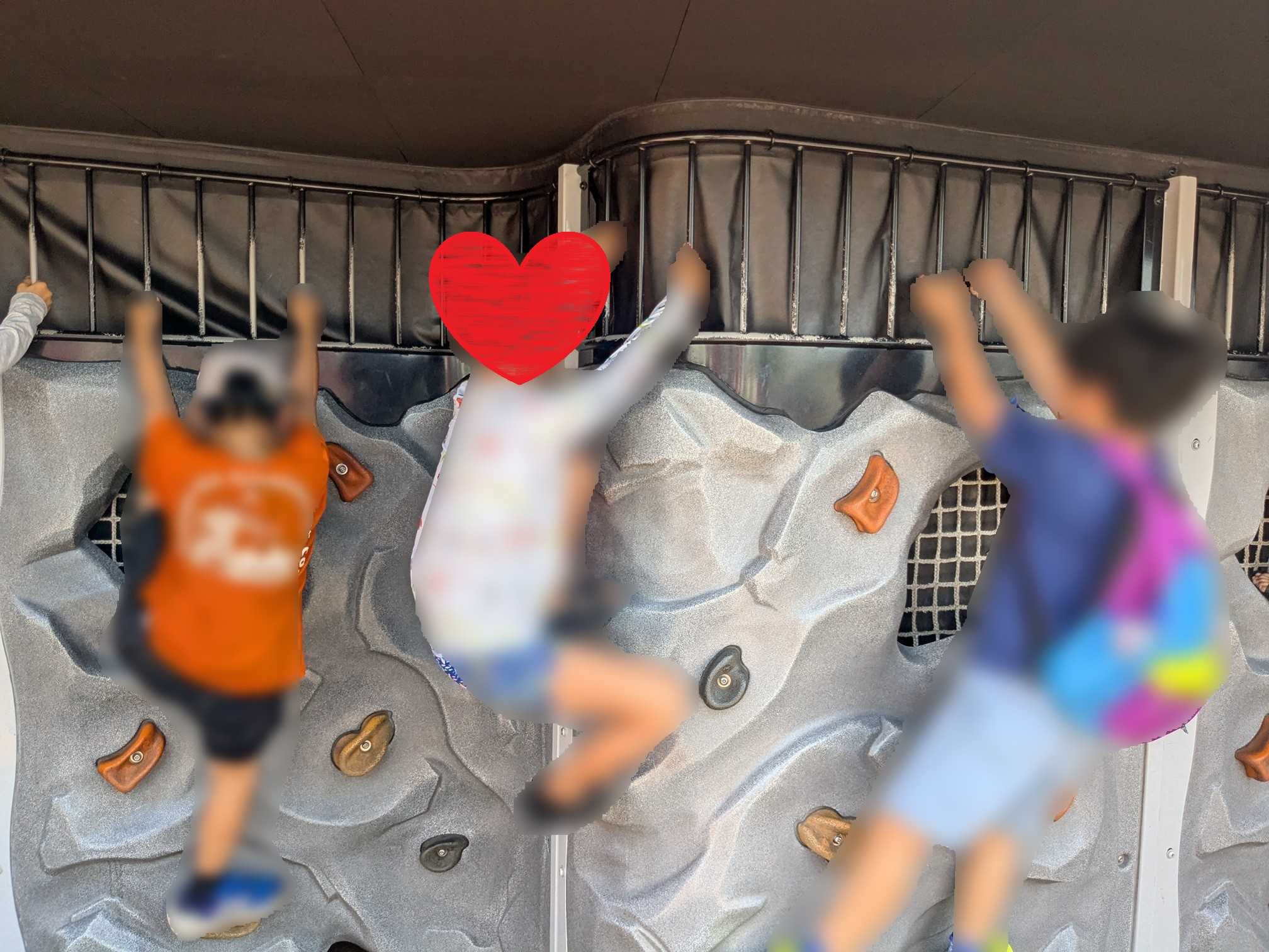 レゴランドジャパン　レゴニンジャゴーエリアでボルダリング