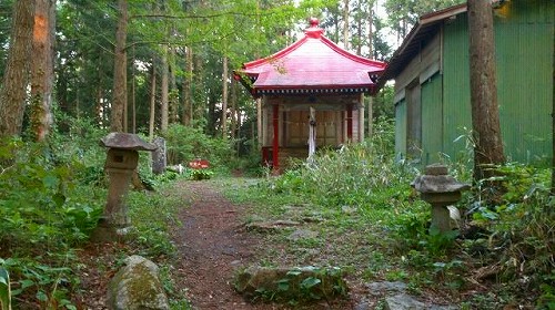 s-20140529笹倉山4山頂神社.jpg