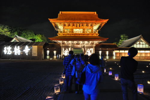 瑞龍寺　ライトアップ