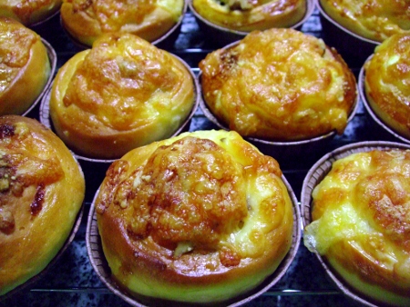 ロールチーズ　焼き上がり