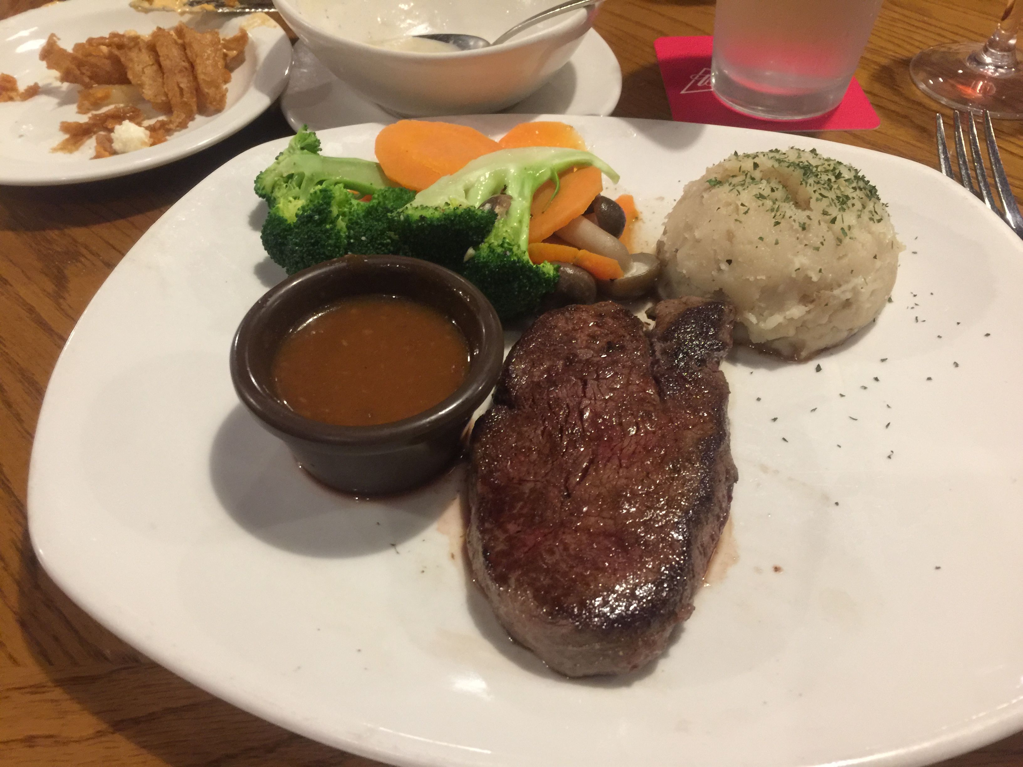 牛フィレが好みだったアウトバックステーキ 品川駅近 に行きました 美味しい物好きで健康志向 楽天ブログ