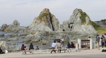 お昼は夫婦岩で