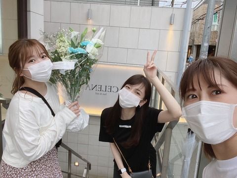 元乃木坂46 橋本奈々未 美容室 Celena 開店祝いに花束贈る ルゼルの情報日記 楽天ブログ