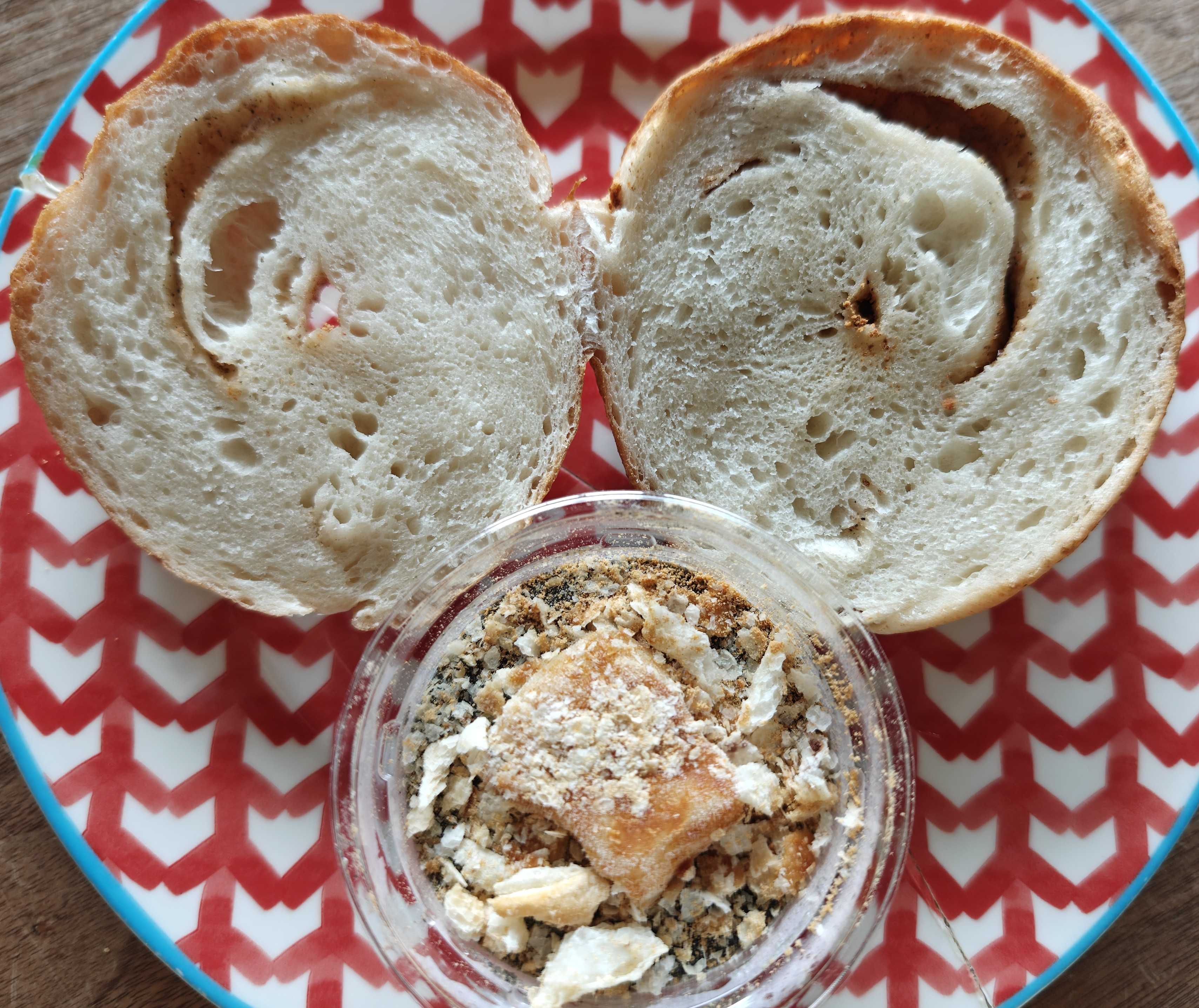 愛知県新城市　チコスベーグル　通販　黒ごま黒蜜きな粉