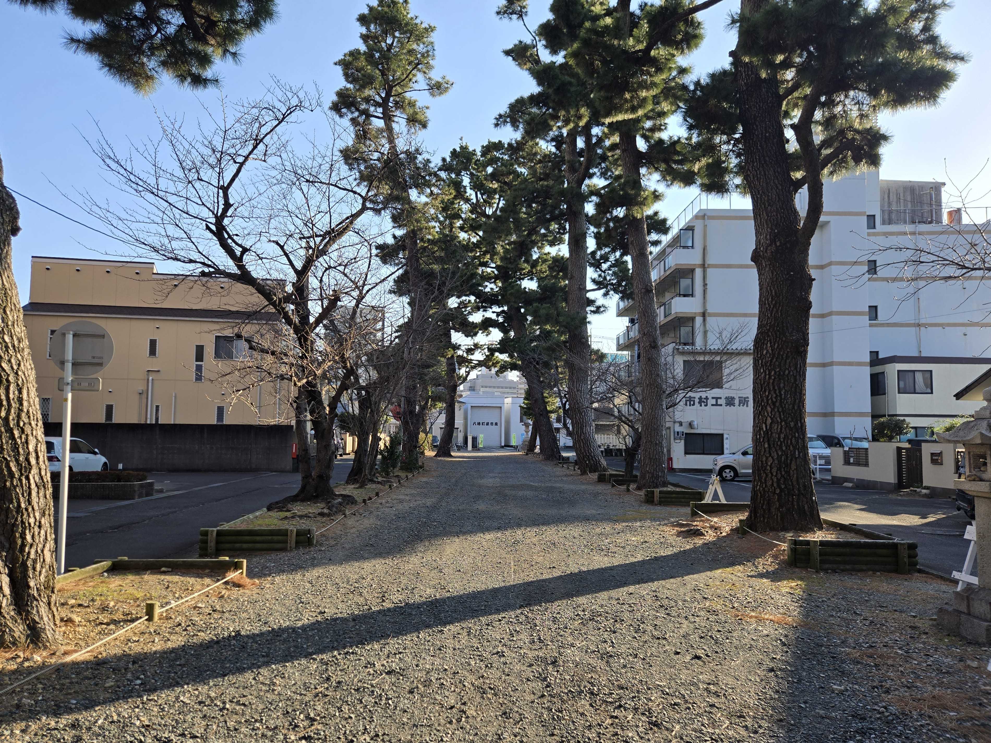 浜松市：浜松八幡宮 千年を経た古木と家康公所縁の八幡宮 | おんかみの