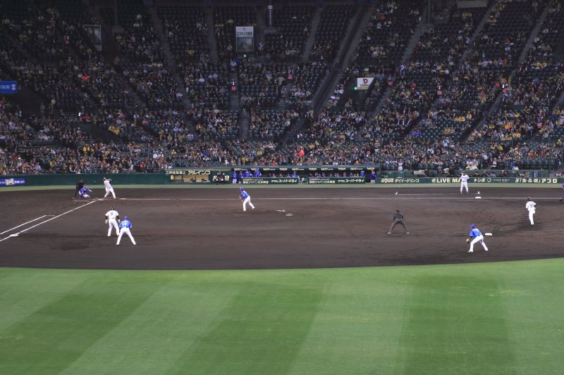 甲子園ナイター_004ゴメス逆転打.jpg