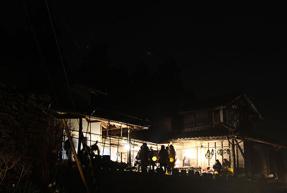 高開石積みライトアップ-04♪