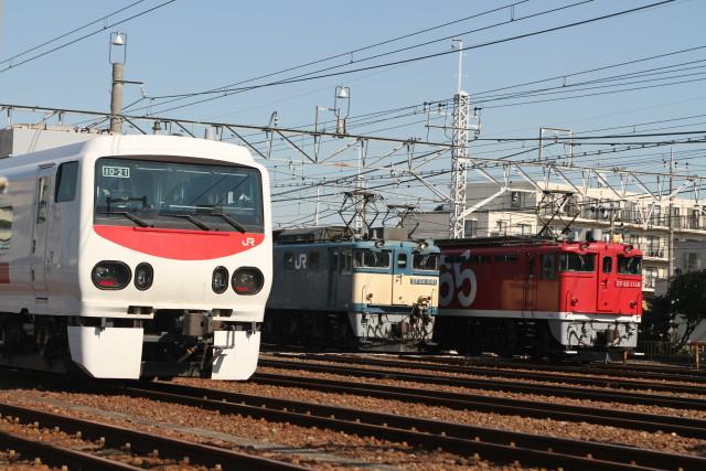 キヤE193系.EF64 1041. EF65 1118  オールスター並び3