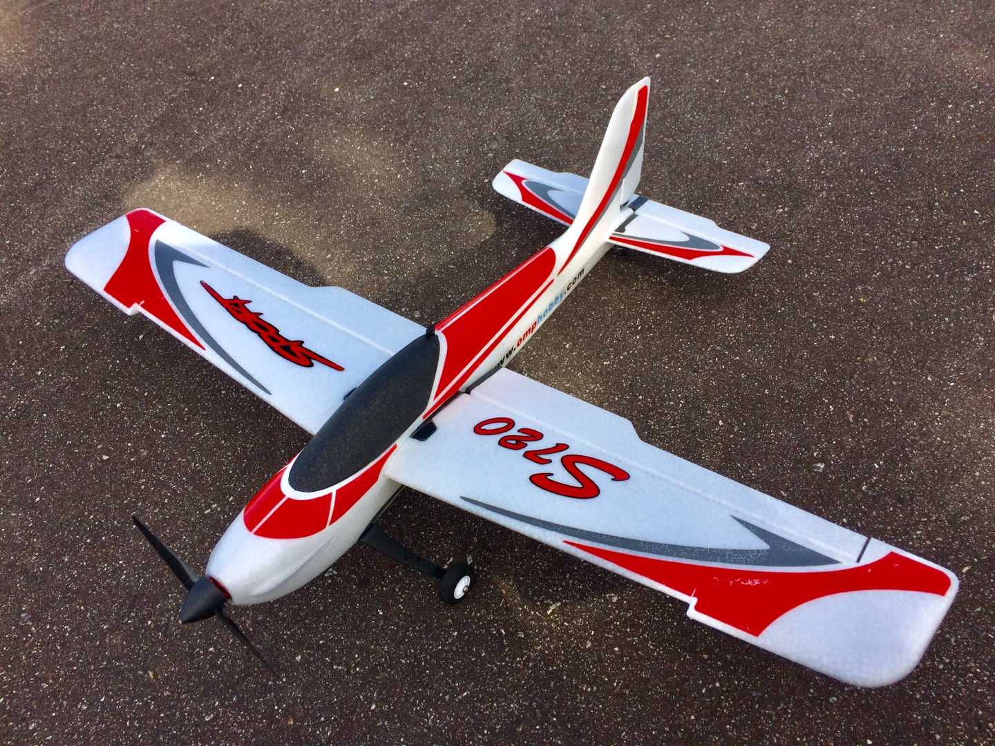 ラジコン飛行機『OMP S720』の補強対策🔧 | お気楽Zさんの