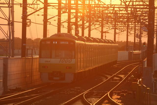 真っ赤な夕日が 燃えながら♪京急 イエローハッピー3