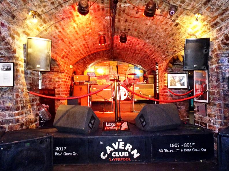 ☆世界遺産・ﾘﾊﾞﾌﾟｰﾙ、ﾋﾞｰﾄﾙｽﾞ縁のﾏｼｭｰｽﾄﾘｰﾄ・ｷｬﾊﾞﾝｸﾗﾌﾞ。 | ilovecb