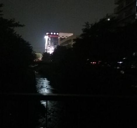 夜になりました。