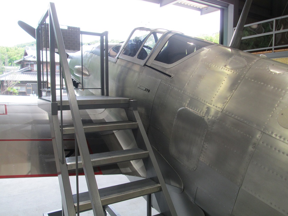 10/26新>軍用機 「飛燕甲Ⅰ型キ61-1」実機取材 その2 | クルマ、バイク