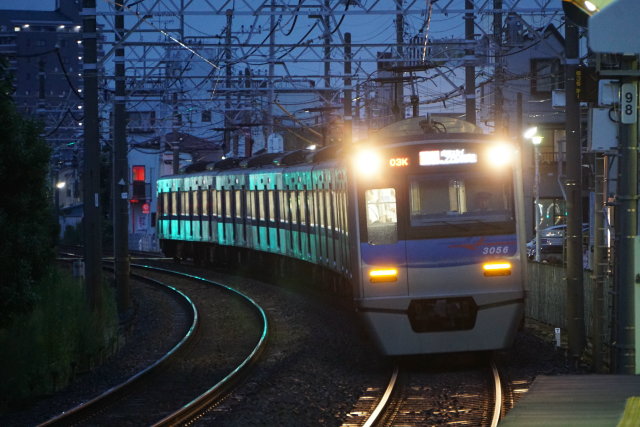 夕闇の夏 京成 お花茶屋駅6