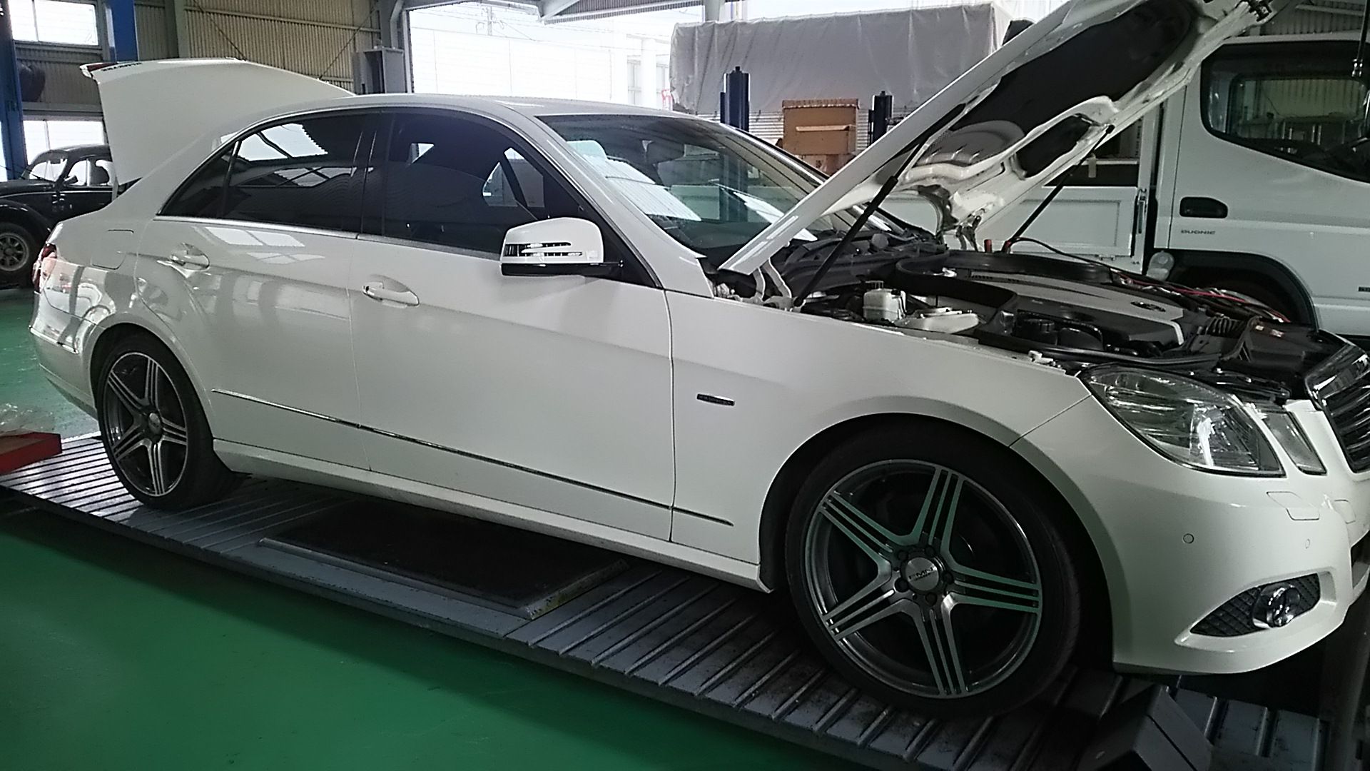 ベンツ w212 Eクラス ワゴン ダウンサス装着♪ロワリングキット