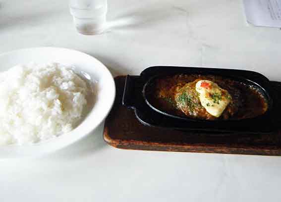 インドラの「ハンバーグカレー」♪