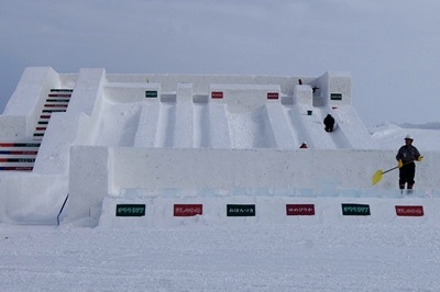 さっぽろ雪まつりつどーむ会場・滑り台