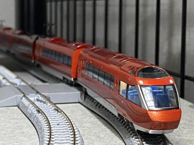 所有車両紹介(小田急編5)2400形(旧塗装.台車振替試験) | ぺたん