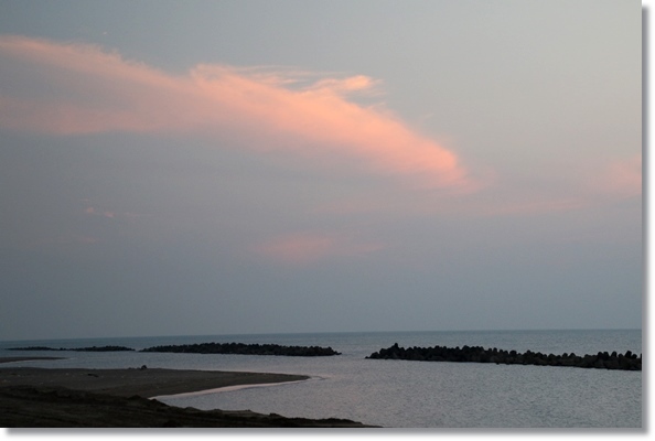 普正寺海岸-10 19：00　15.8.7