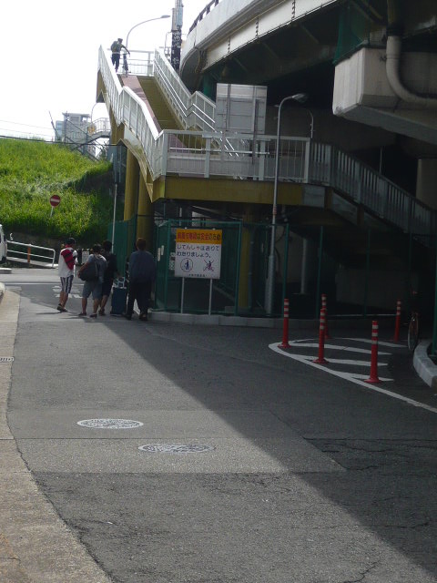 橋梁への階段
