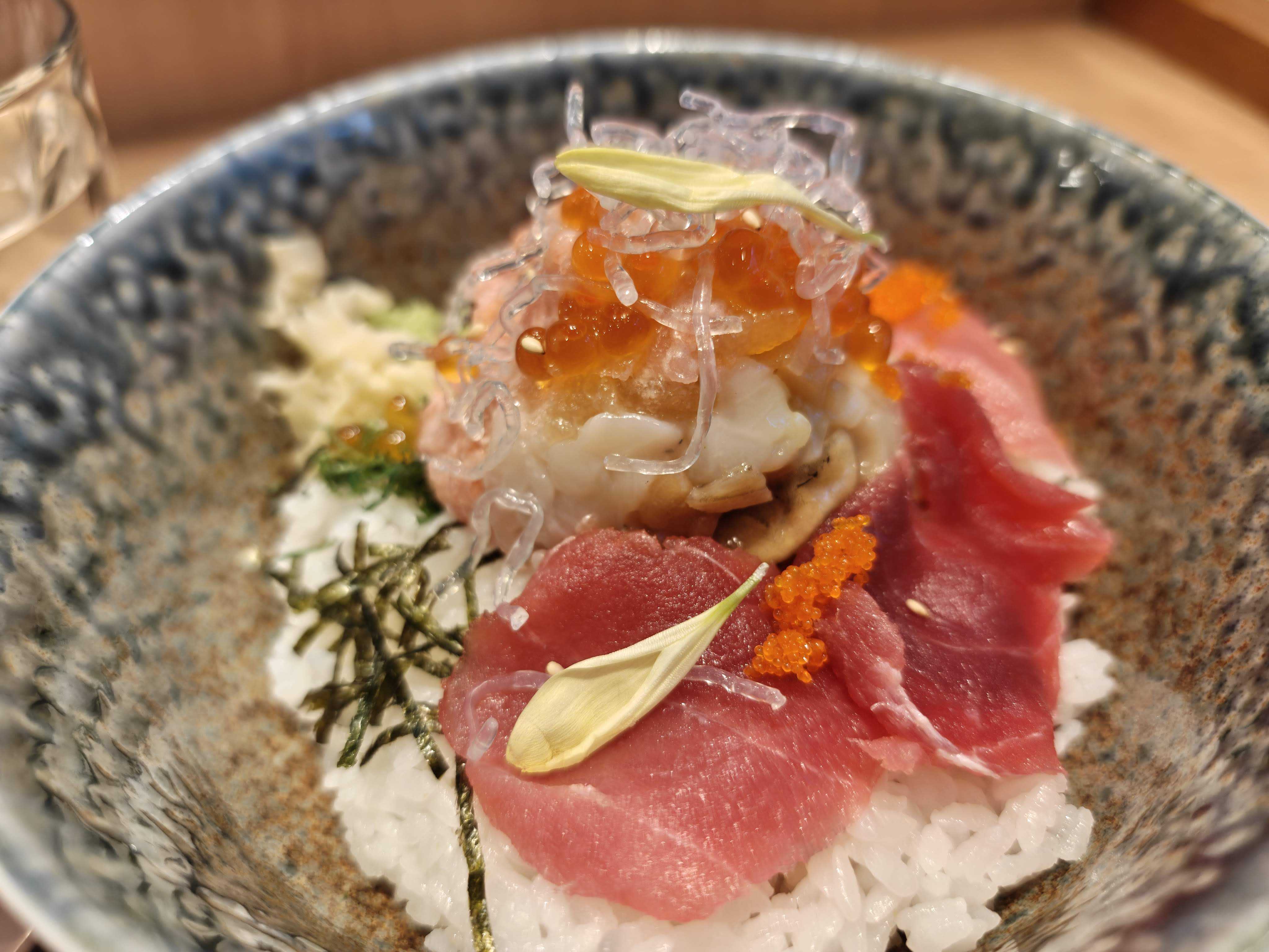 虎ノ門　築地 刺天　ひとりランチ　海鮮丼　蒼