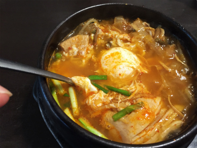 韓国料理の何かB