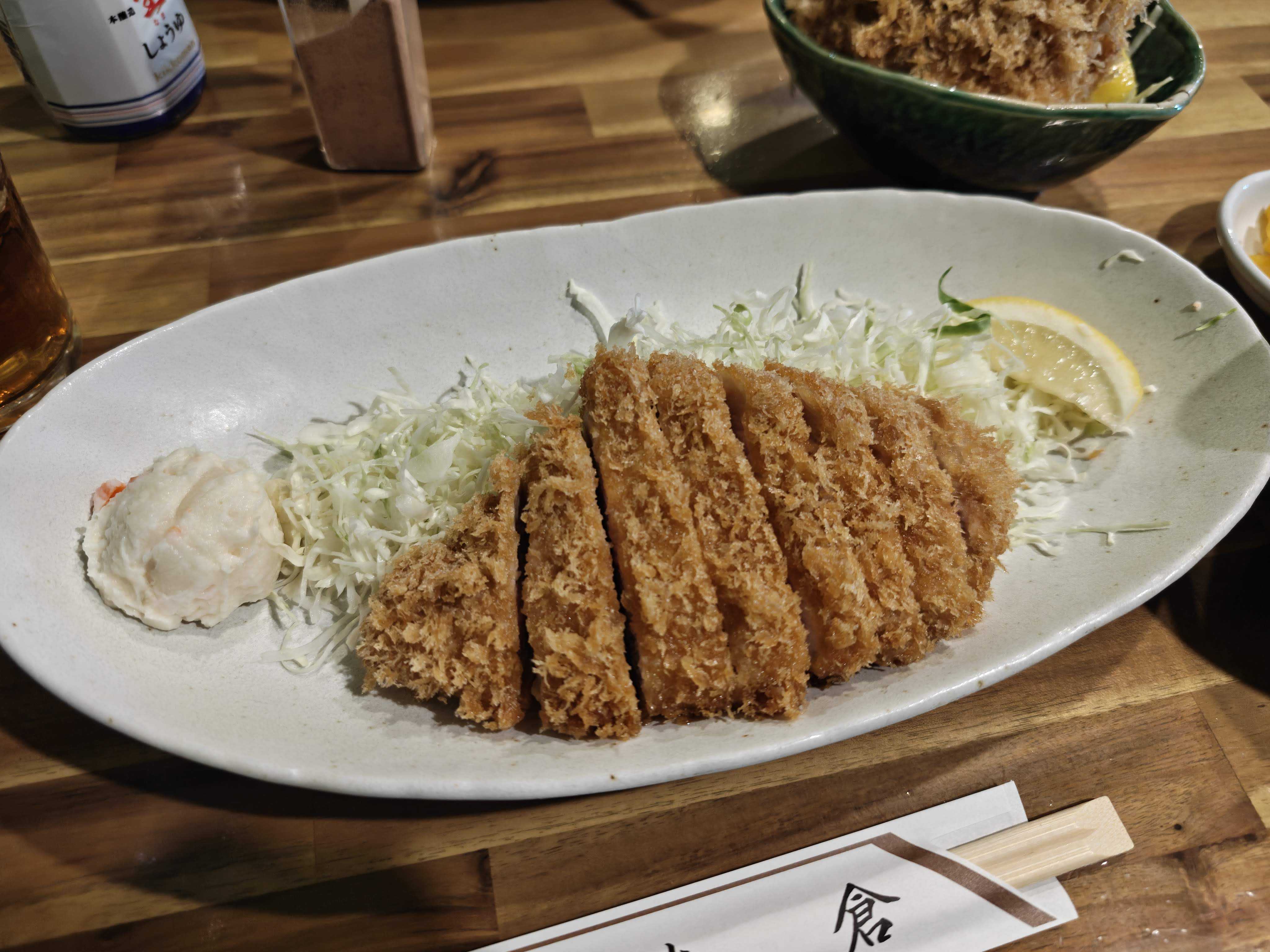 JR総武線　西千葉駅　とんかつ大倉　ランチ とんかつ定食