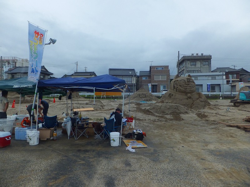 2014.07.21 サンドアート製作中 002.jpg