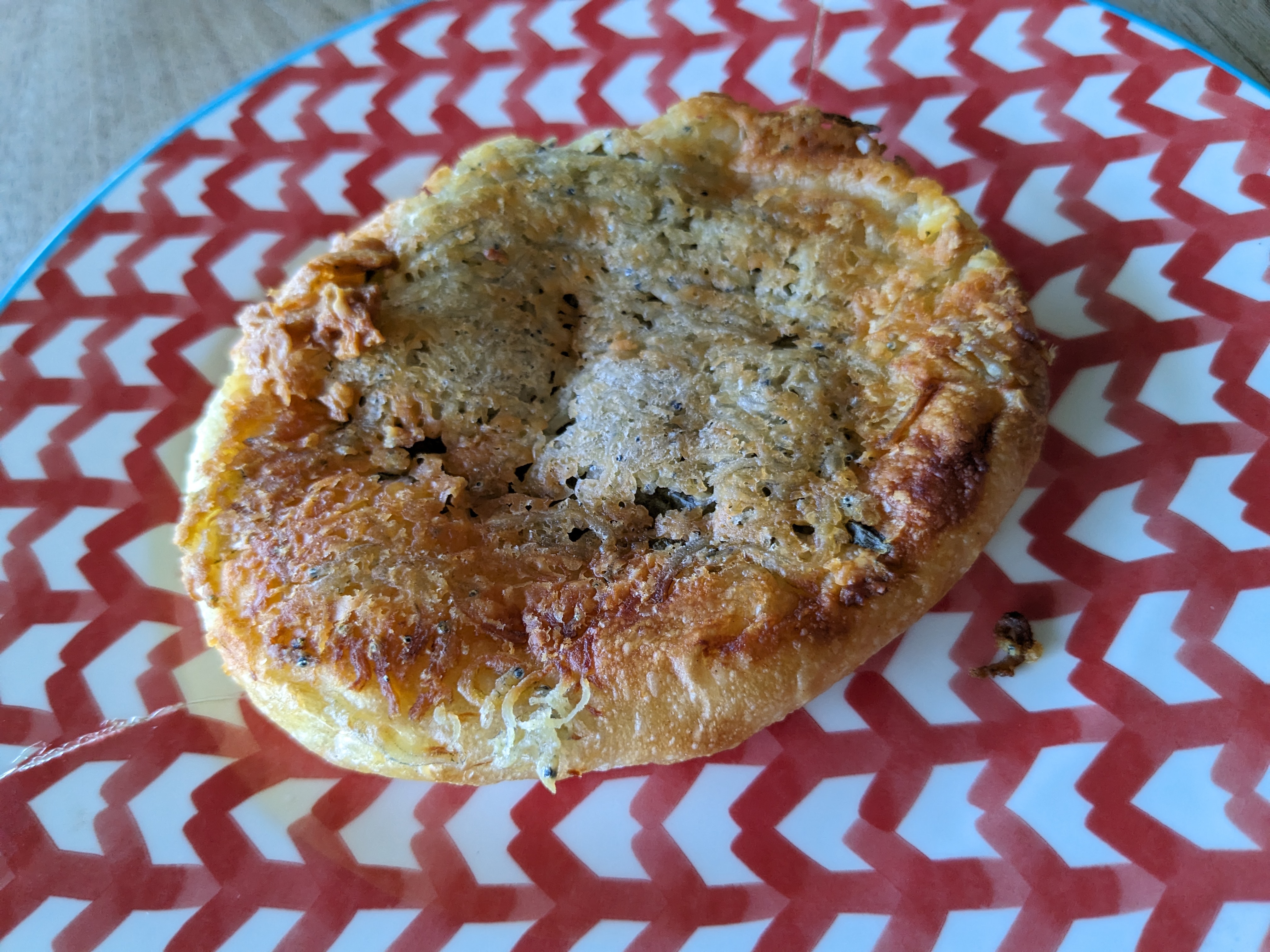 岡山市パン屋パブリックの通販　釜揚げしらすと大葉のガレット