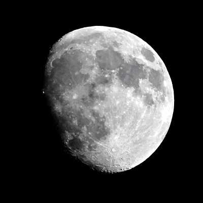 十三夜の月