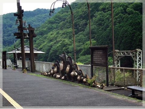 トロッコ列車 駅