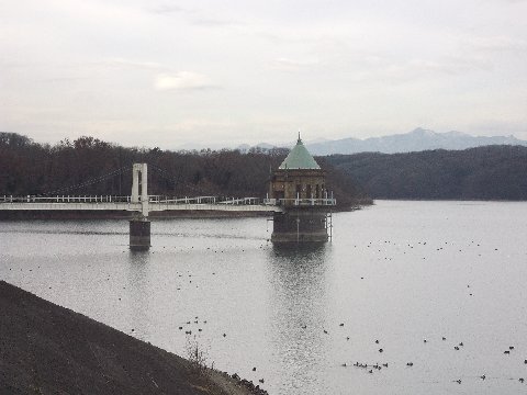 村山貯水池.jpg