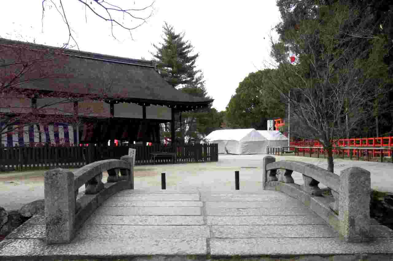 陰陽の石に願いを込めて 上賀茂神社 お散歩うさぎさんのブログ 《京都・いろ色》 楽天ブログ