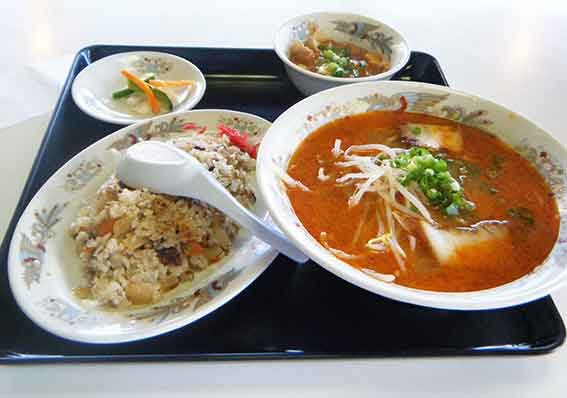 菊花楼の「タンタン麺やきめし定食」♪