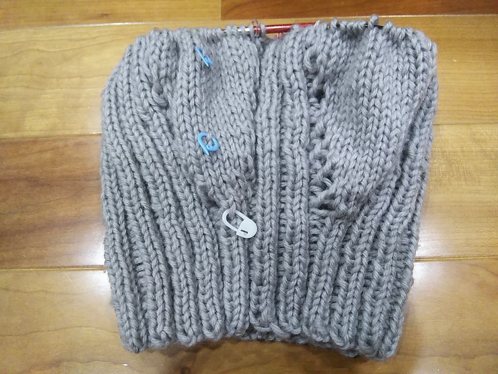 首から編む簡単 棒針編みのセーター レデースセーター3号 9 作成中 毛糸のはきだめ 楽天ブログ