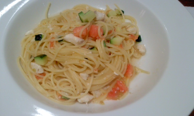 スズキとズッキーニのパスタ